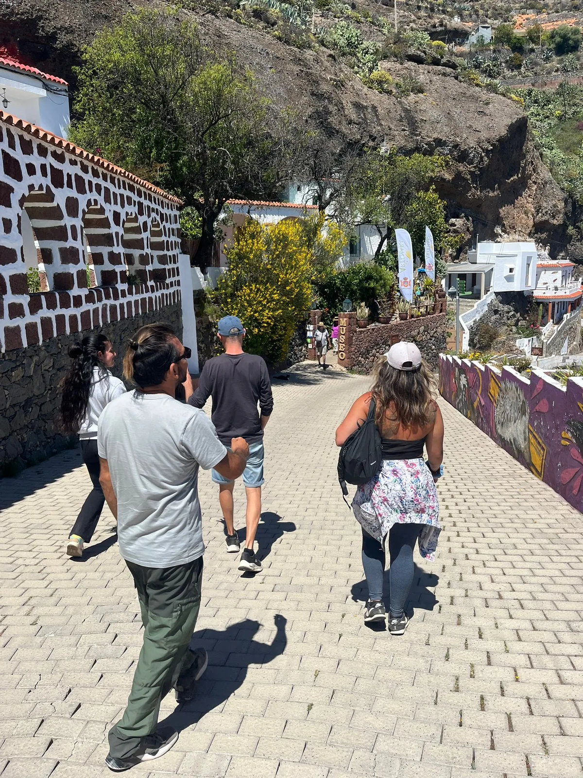 03 · Explore Gran Canaria 7