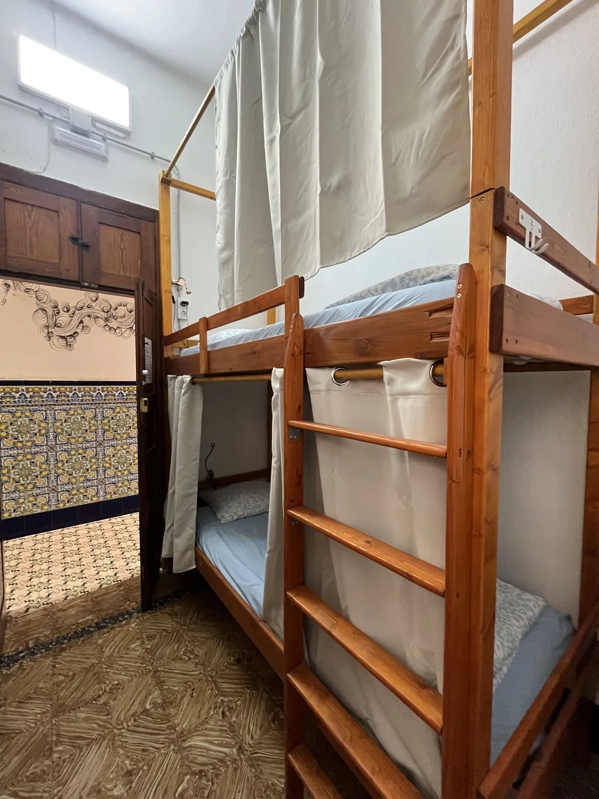 Female dorm near Las Canteras 3